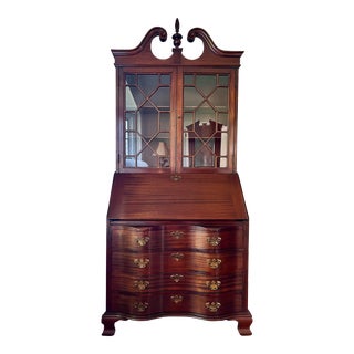 Early 20th Century Georgian Chippendale Tiger Mahogany Secretary For Sale