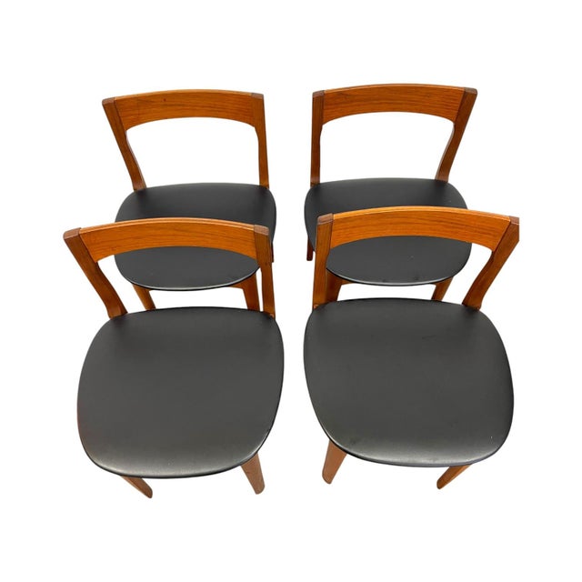 Mid-Century Modern Teak Dining Chairs Uk Import – Set of 4 Danish Modern Style Black Vinyl Side Chairs. For Sale In Seattle - Image 6 of 12