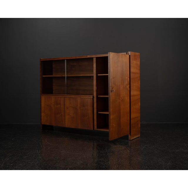 Brown Sideboard in Walnut by Bruno Paul for VEB Deutsche Werkstätten Hellerau, 1935 For Sale - Image 8 of 18