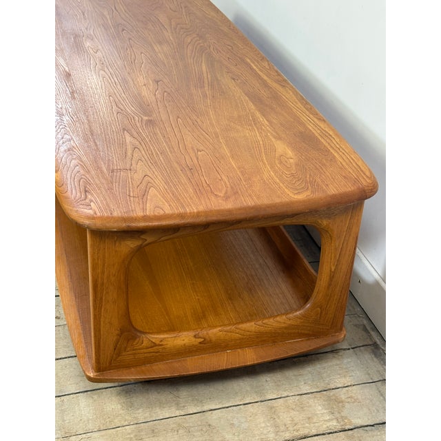 Ercol Minerva Coffee Table in Elm from Lucian Ercolani, 1980s For Sale - Image 8 of 13