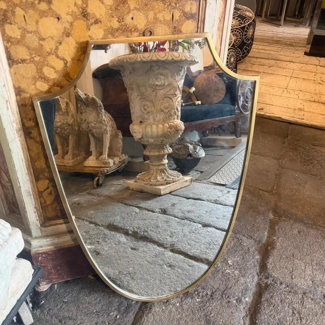 Brass 1950s Gio Ponti Style Mid-Century Modern Brass Shield Italian Wall Mirror For Sale - Image 8 of 14