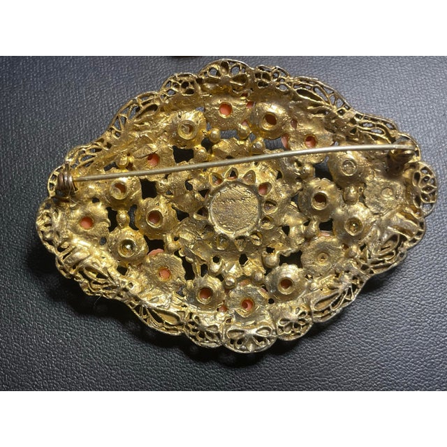 1930s Art Deco Bohemian Amber Faceted Glass Bead Necklace & Faux Coral Brass Filigree Brooch, 2 Pieces For Sale - Image 10 of 10