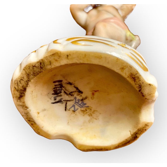 1920s A Pair of Antique Italian Capodimonte Porcelain Cherubs For Sale - Image 5 of 12