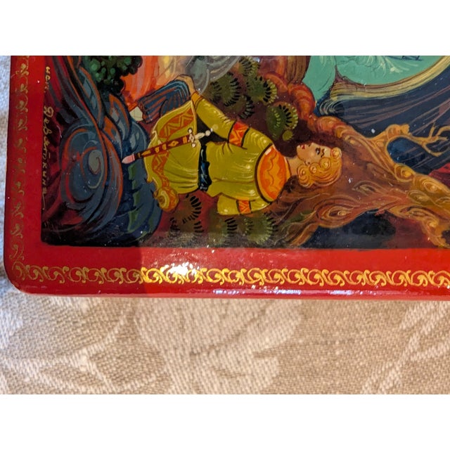 Paint 1980s Red Lacquered Fairytale Box of the Tale of Tsar Saltan" – Kholuy Lacquer Box For Sale - Image 7 of 12