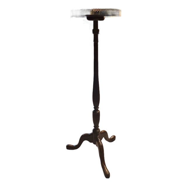 1940s Williamsburg Style Mahogany Plant Stand With Brass Gallery, Baker Furniture [Rg] For Sale