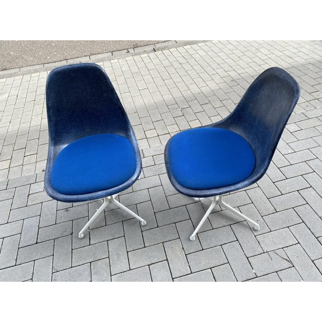 Mid-Century Modern Vintage Chairs by Charles & Ray Eames for Herman Miller, 1960s, Set of 2 For Sale - Image 3 of 16