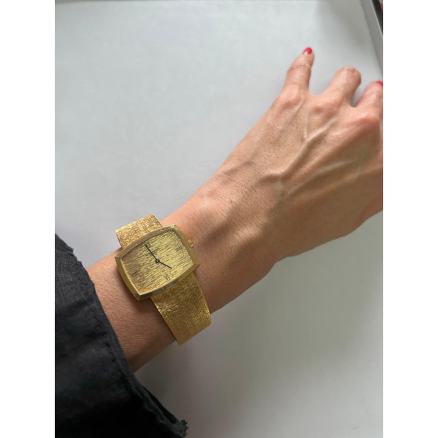 Patek Phillipe 18 Karat Yellow Gold Textured Gold Vintage Estate Watch For Sale - Image 12 of 17