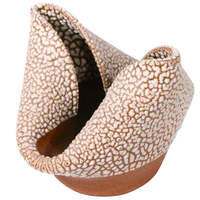 Mid Century Style, Studio Movement, Art Pottery by noted pottery, David Parris. This example is in excellent, original,...