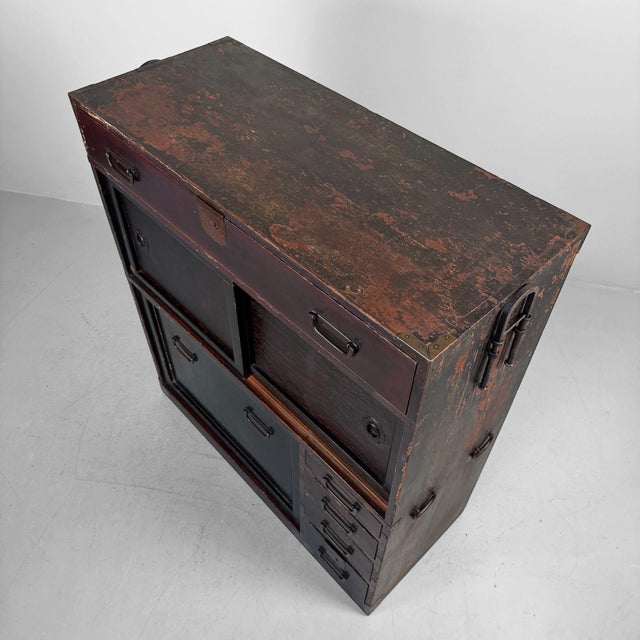 Japanese Mizuya Tansu Storage Cabinet, 1900s For Sale - Image 17 of 18