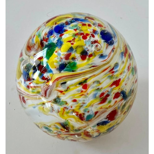 Mid 20th Century Art Glass Paperweight of Clear Glass and a Confetti Concentrated Center For Sale - Image 5 of 7