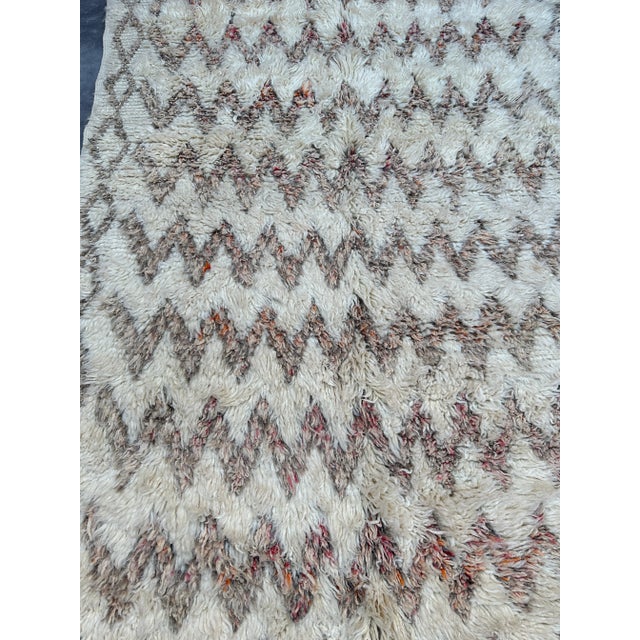 Mid-Century Modern 1980s Vintage Moroccan Marmoucha Rug - 6'4" X 11'5" Ft For Sale - Image 3 of 10