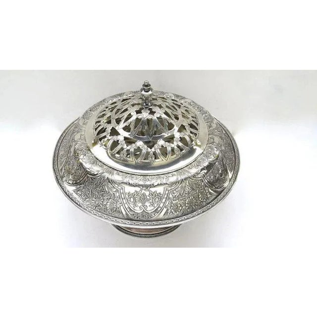 Vintage flower arranger insert center piece by Wilcox International Co. 10" x 8