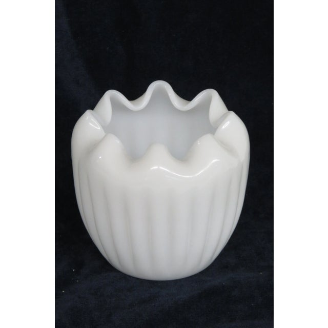 Milk Glass Pinch Vase Mid Century Ribbed Art Glass Rose Bowl For Sale - Image 11 of 11