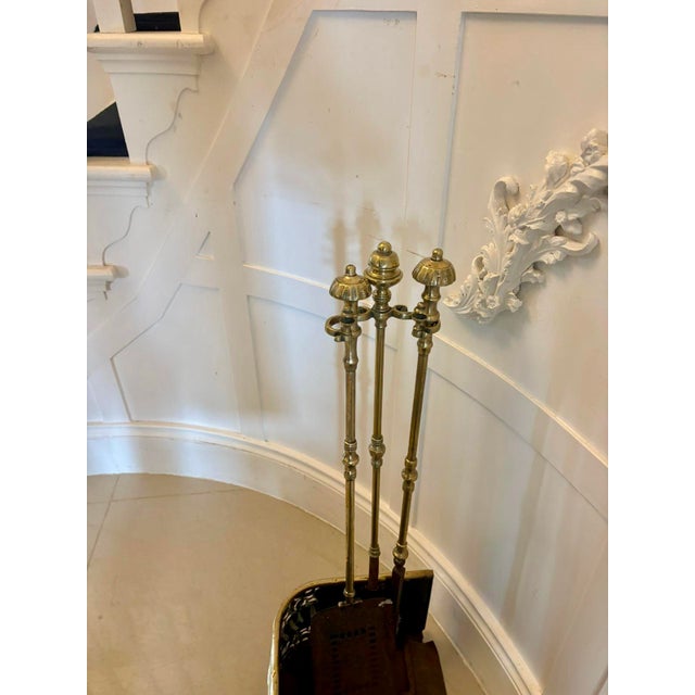 Early 19th Century Antique Regency Brass Fender with Original Fire Irons, 1830 For Sale - Image 5 of 13