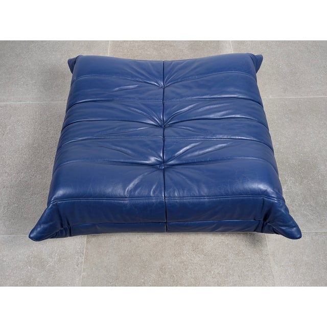 Vintage French Togo Pouf in Blue Leather by Michel Ducaroy Ligne Roset, 1980s For Sale - Image 9 of 13