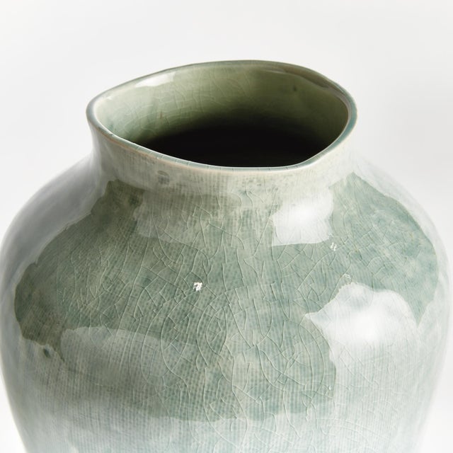Contemporary Barclay Butera Ojai Vase Small For Sale - Image 3 of 4