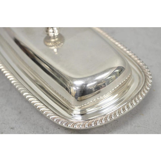 Vintage Oneida Silver Plated Covered Butter Dish W/ Glass Liner (A) For Sale - Image 9 of 12