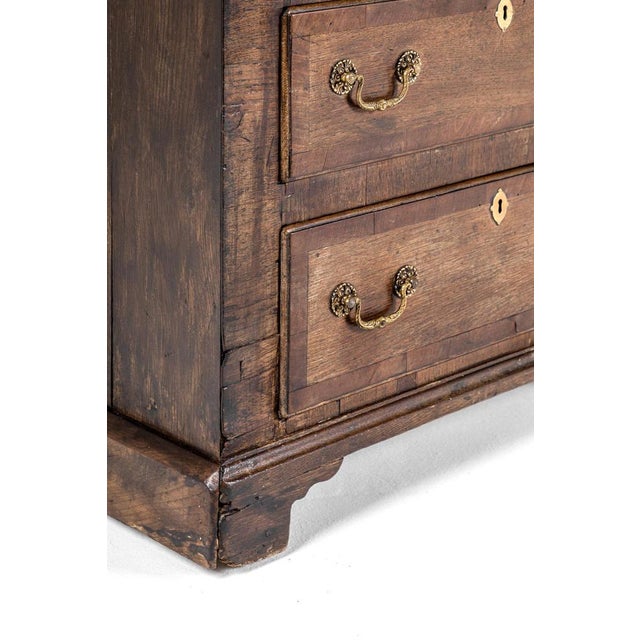 George III English Oak and Walnut Dresser Base For Sale - Image 10 of 15