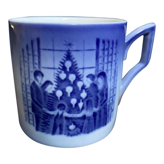 Vintage 1983 Royal Copenhagen Christmas Mug For Sale