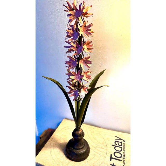 French Country Vintage Italian Tole Hyacinth Sculpture – Hand-Painted Pink Metal Botanical Decor, Hollywood Regency Style For Sale - Image 3 of 11