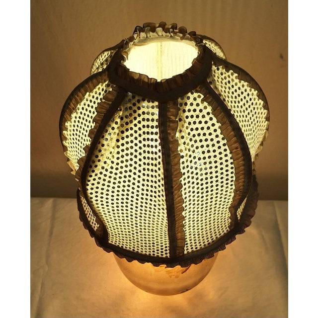 1950s Mid-Century Belgian Table Lamp with Illuminated Painted Glass Base and Shade by T. De Klugger and Lamplove, 1950s For Sale - Image 5 of 10