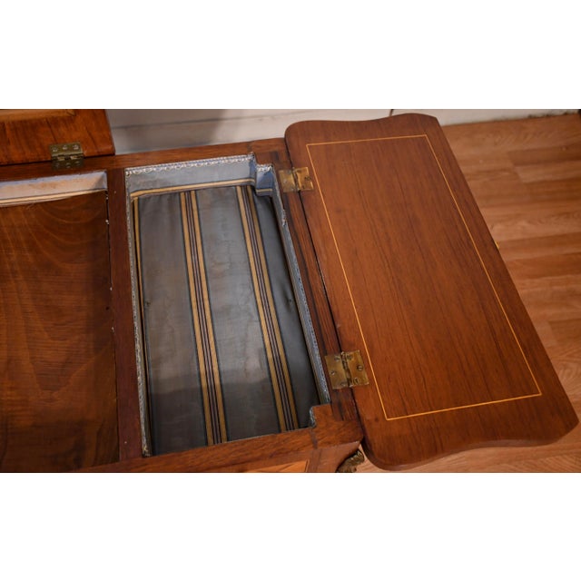 1890s Antique French Louis XV Walnut & Satinwood Coiffeuse Makeup Vanity Desk For Sale - Image 10 of 18