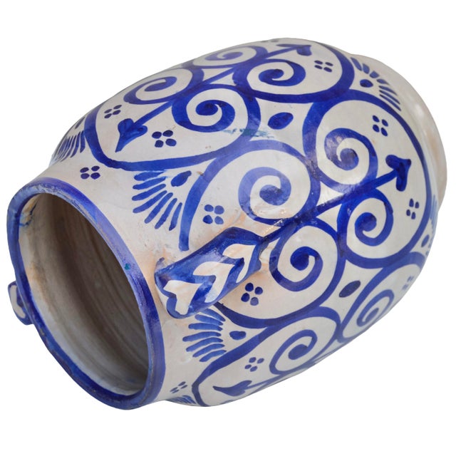 Ceramic Mid 20th Century Blue Andalusian-Patterned Ceramic Vase W/ Handles For Sale - Image 7 of 9