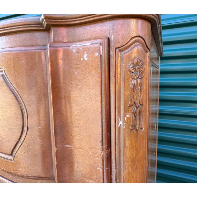 Brown Vintage 1940s Joseph Gerte Boston Custom Mahogany 9-Drawer Dresser & Mirror Set For Sale - Image 8 of 12
