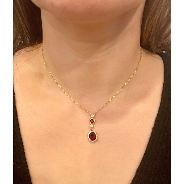 6 Carat Oval Shape Garnet and 0.6 Carat Diamond Necklace in 14 Karat Yellow Gold For Sale - Image 14 of 18