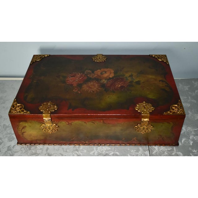 1920s Antique Florentine Style Painted Box With Floral Details & Brass Fittings For Sale - Image 5 of 12