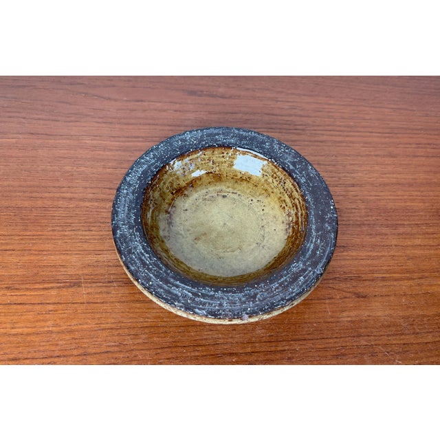 Ceramic Mid-Century Modern Yellow Danish Studio Pottery Bowl from Michael Andersen Keramik, 1960s For Sale - Image 7 of 11