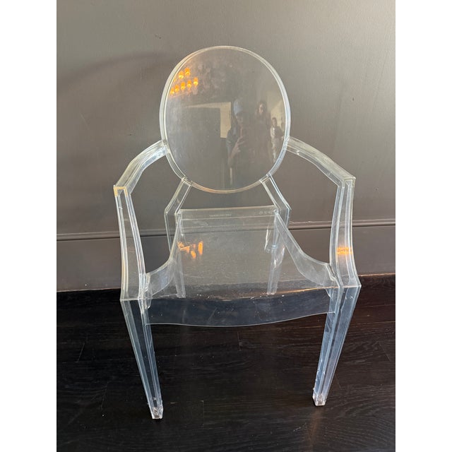 Contemporary Set of 4 Lou Lou Ghost Chairs by Kartell For Sale - Image 3 of 7
