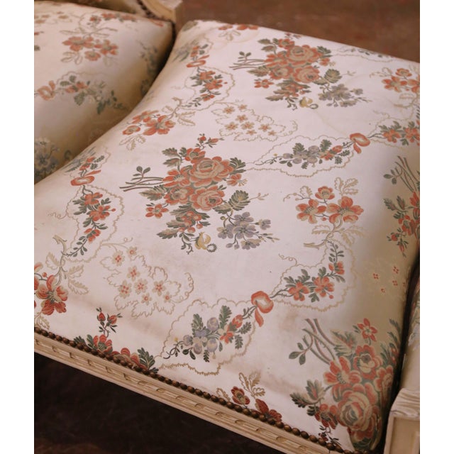 19th C. French Louis XV Provençal Painted Walnut Duchesse Brisée Chaise Longue For Sale - Image 9 of 14