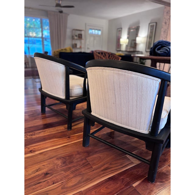 1950s Pair of Black Frame Asian Ming Style Horseshoe Armchairs, For Sale In Naples, FL - Image 6 of 13