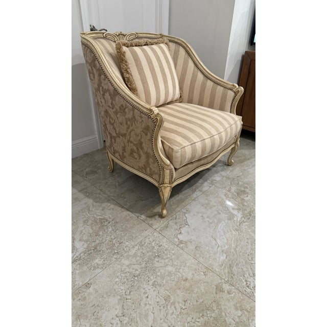 Henredon Henredon Beacon Hill 1990s Oversized French Country Bergère Armchair For Sale - Image 4 of 12