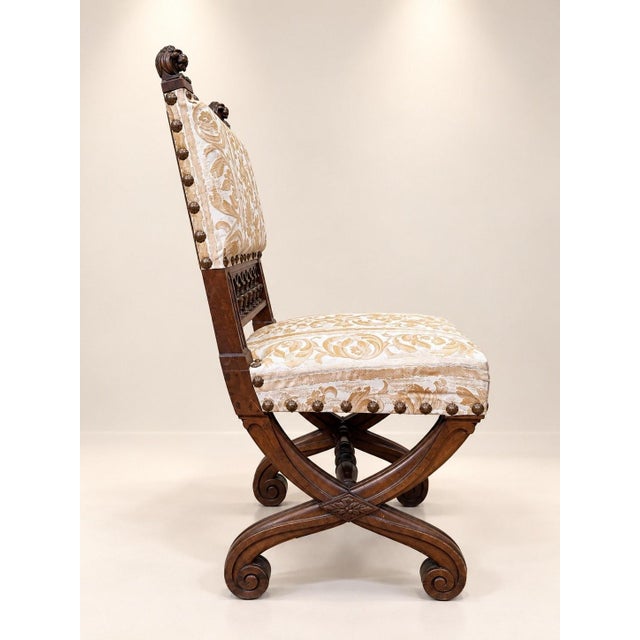 Antique Renaissance High Chairs in Carved Walnut, 1800s, Set of 4 For Sale - Image 6 of 8