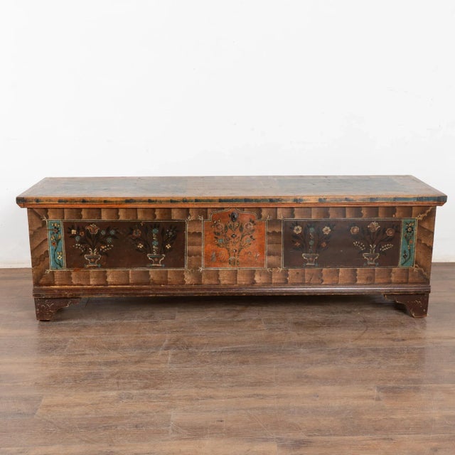 Rustic European Early 20th Century Long Narrow Original Painted Trunk Bench With Storage Dated 1921 For Sale - Image 3 of 16
