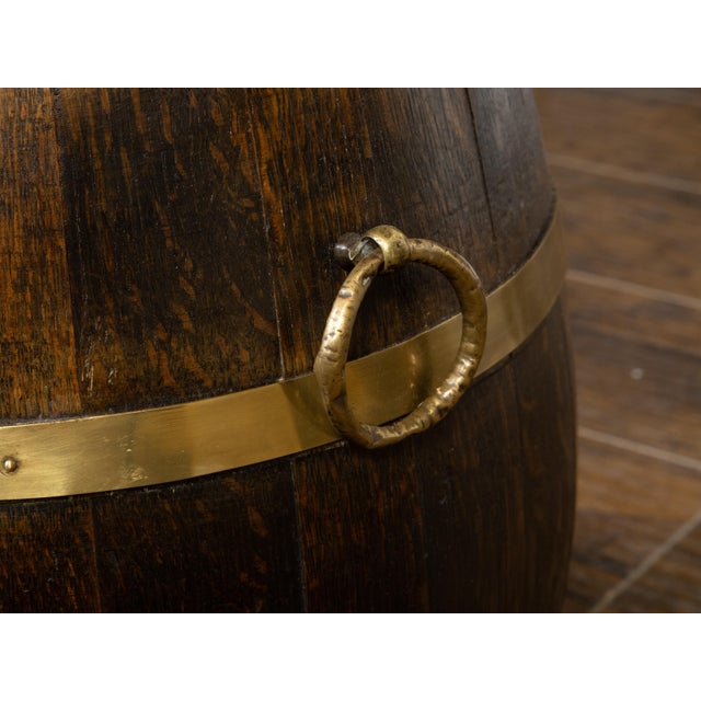Brown English Turn of the Century Oak Barrel with Brass Braces, circa 1900 For Sale - Image 8 of 9