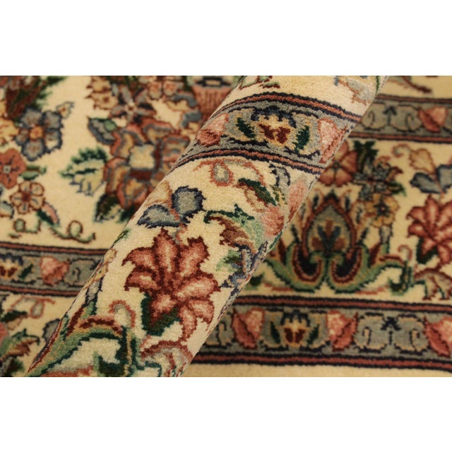 1990s Shabby Chic Medallion 1990's Pak-Persian Beige/Pink Wool Rug - 4'1'' X 6'2'' For Sale - Image 5 of 9