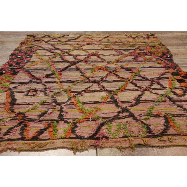 Mauve Vintage High-Low Taznakht Moroccan Rug - 04'09 X 07'02 For Sale - Image 8 of 9