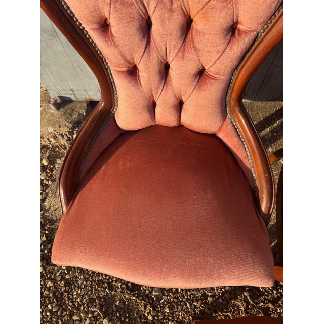 19th Century Louis-Philippe Style Armchairs and Pouf in Pink Velvet, Set of 3 For Sale - Image 6 of 12