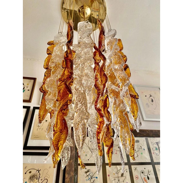 1970s Bicolor Murano Glass Cascade Pendant Light from Mazzega, 1970s For Sale - Image 5 of 9
