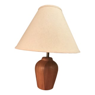 1970s Mid-Century Modern Turned Teak Table Lamp For Sale