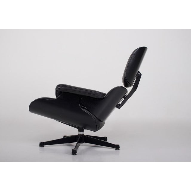 Postmodern Set of Lounge Chair and Ottoman by Charles & Ray Eames, 1980s For Sale - Image 3 of 16