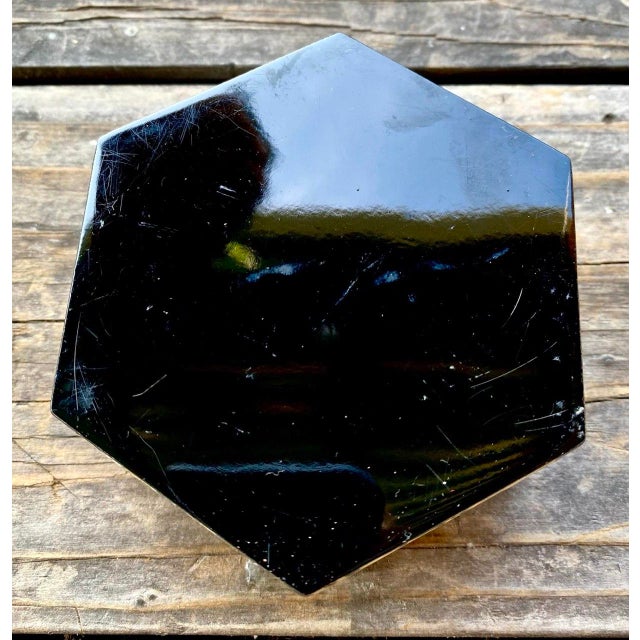 Korean Najeonchilgi Hexagonal Mother-of-Pearl Floral Lacquer Box For Sale - Image 12 of 15