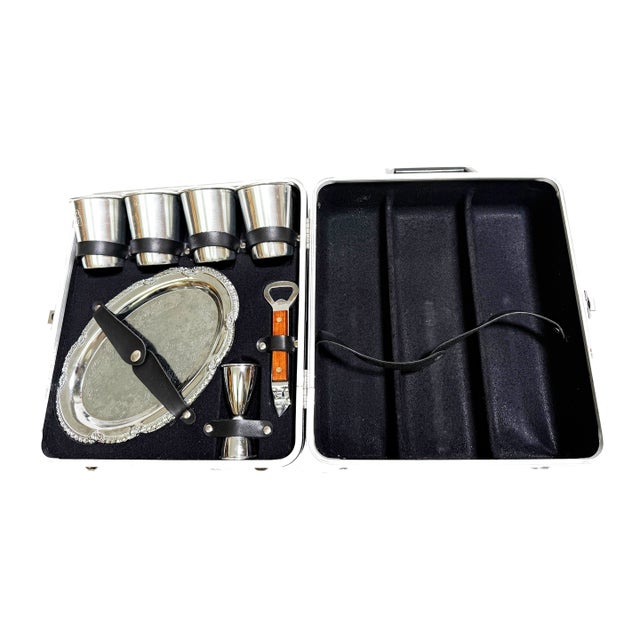 1960s/70s Vintage Collins Bros Chicago Portable Traveling Bar Kit – Cocktail Set For Sale