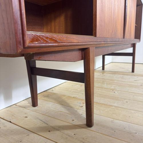 Wood Mid-Century Modern Sideboard in Teak, Denmark, 1960s For Sale - Image 7 of 10