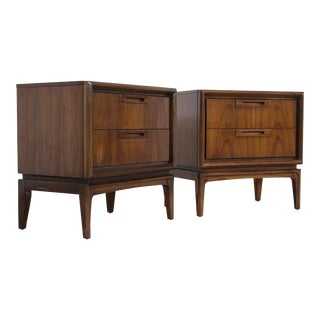 Pair of Vintage Mid-Century Danish Modern Walnut Nightstands For Sale