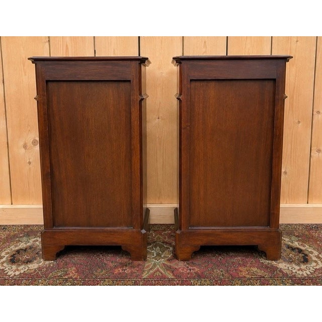 Louis-Philippe Bedside Tables in Walnut and Walnut Burl, Set of 2 For Sale - Image 4 of 5