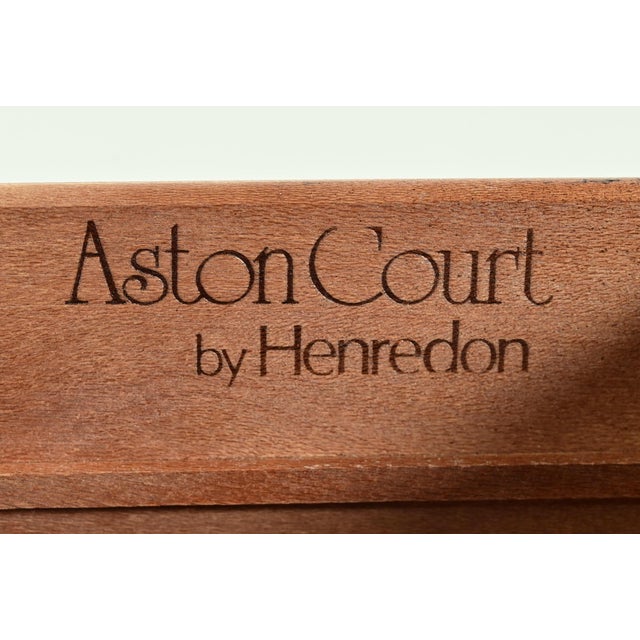 Wood Henredon Georgian Mahogany and Burl Wood Dresser or Chest of Drawers For Sale - Image 7 of 13